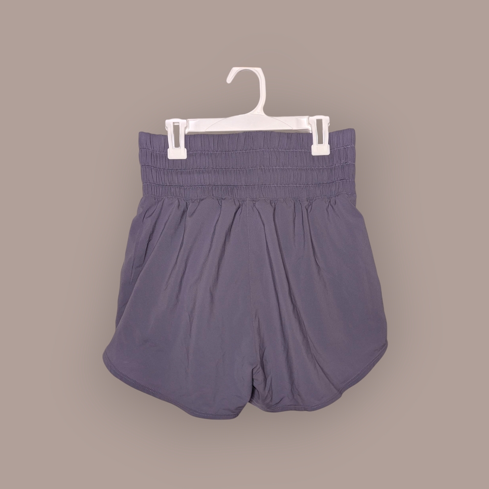 Nike One Dri-FIT Ultra High Waisted 3" Training Shorts Daybreak Purple Small NWT - Picture 3 of 14